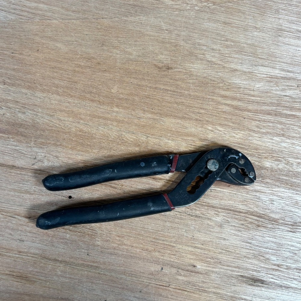 Craftsman 45753 USA Adjustable Arc Joint Pliers 7 Inch Black Grips